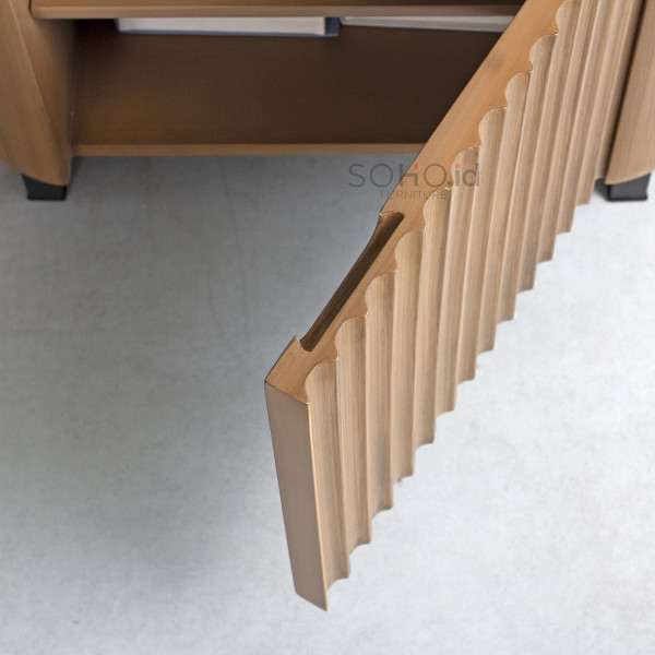 Nakas - Miller Side Table