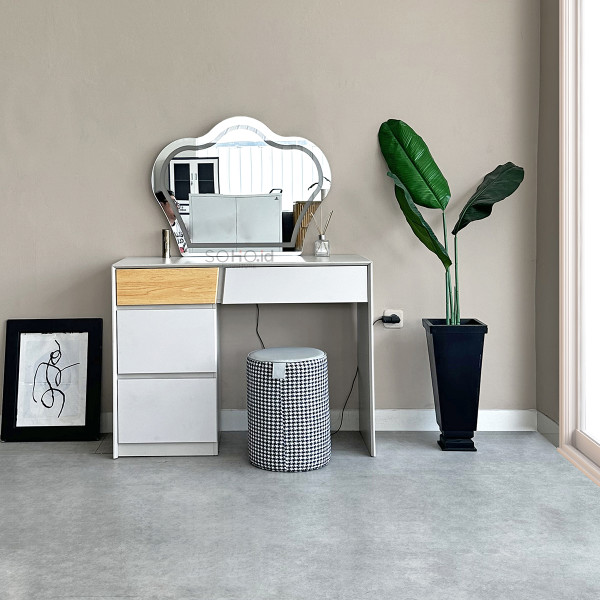 Meja Rias - Desi Dressing Table with LED